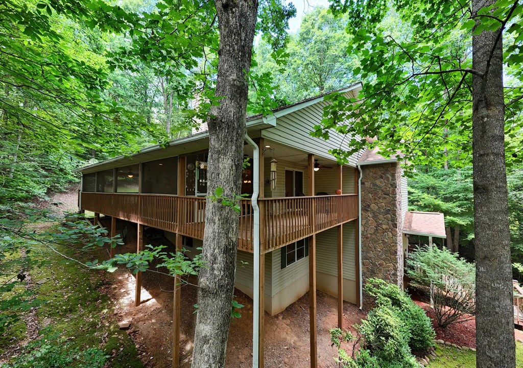 416824 Young Harris Residential