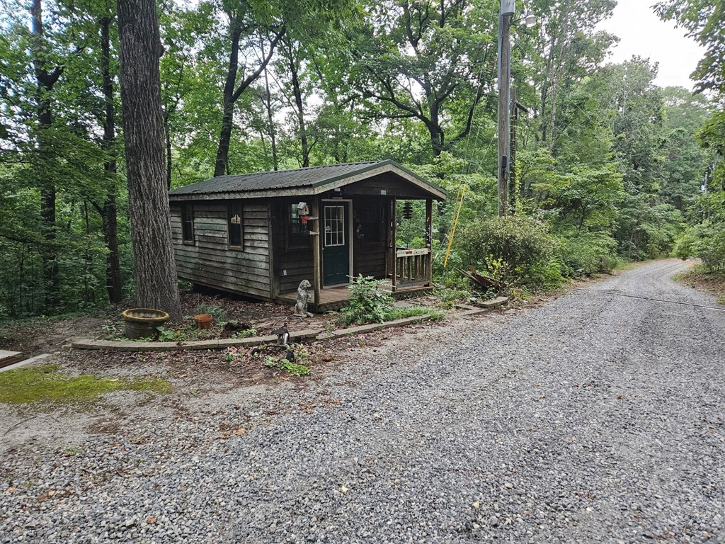 416825 Cleveland Residential