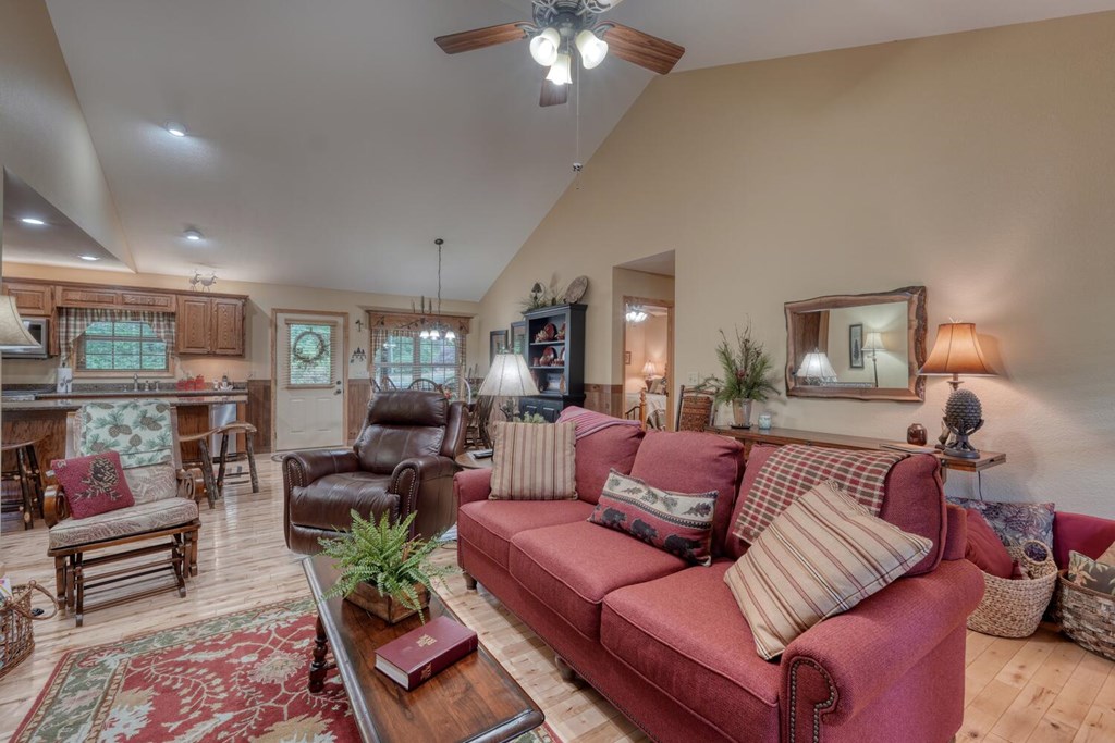 416826 Blairsville Residential