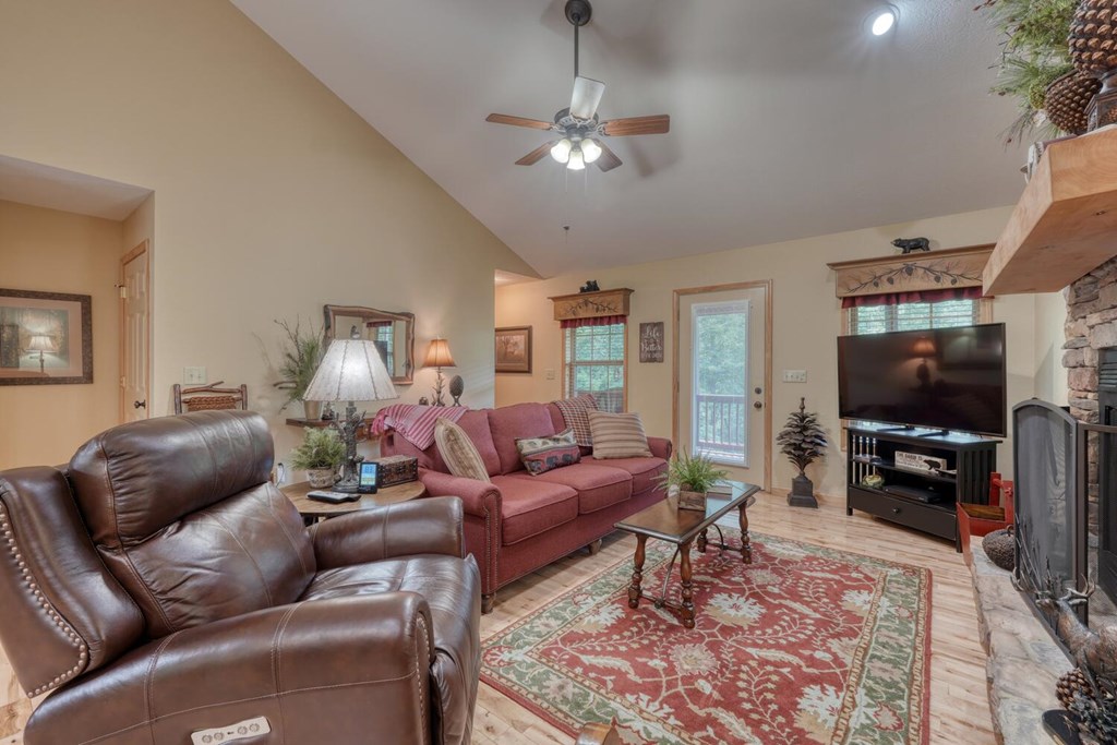 416826 Blairsville Residential