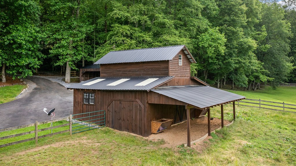 416827 Blue Ridge Residential