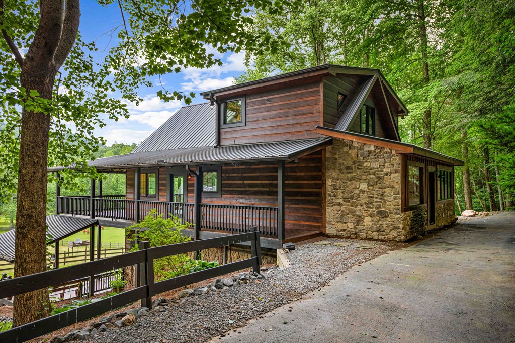 416827 Blue Ridge Residential