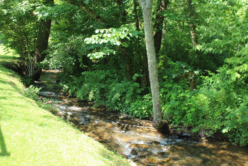 416835 Hayesville Residential