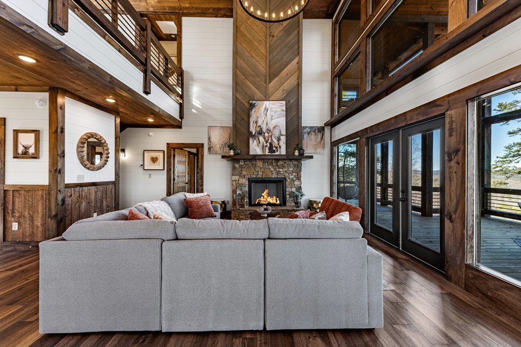 416839 Blue Ridge Residential