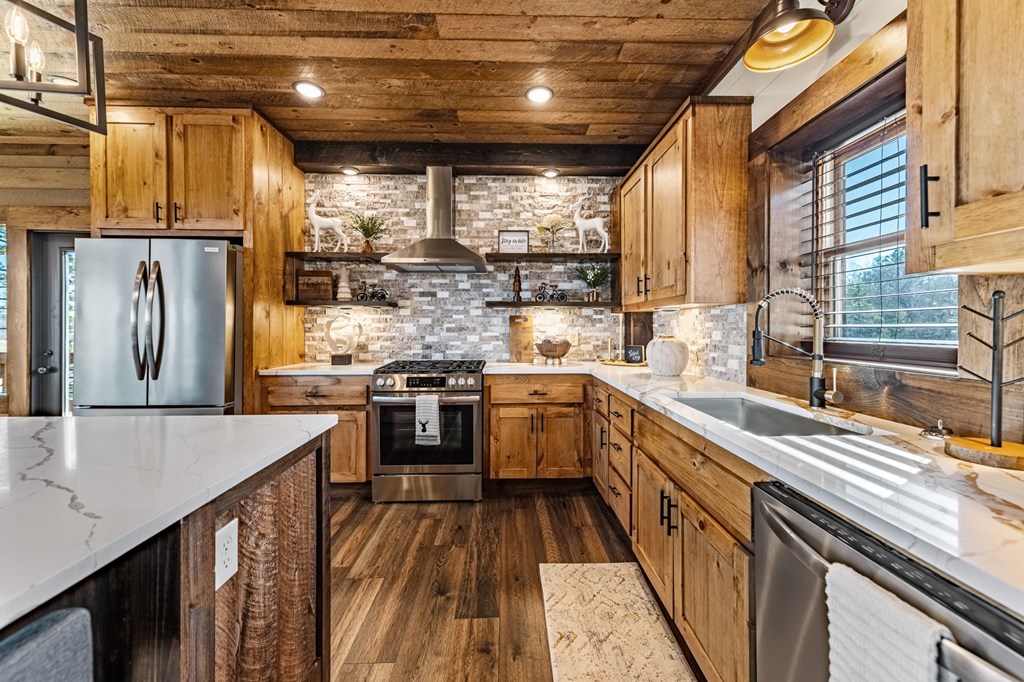 416839 Blue Ridge Residential