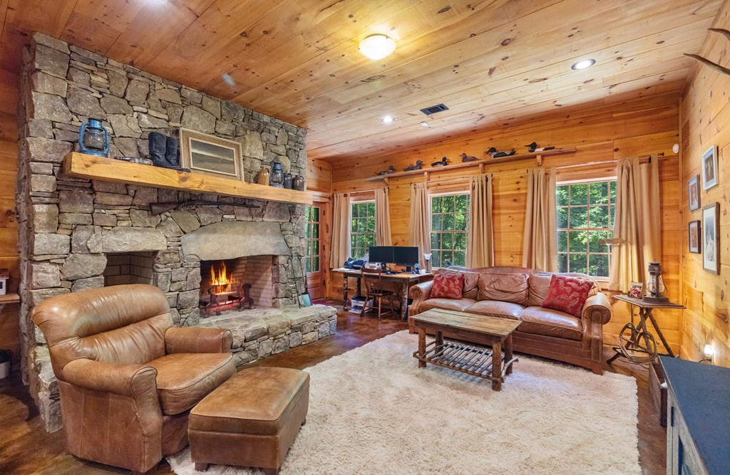416842 Morganton Residential
