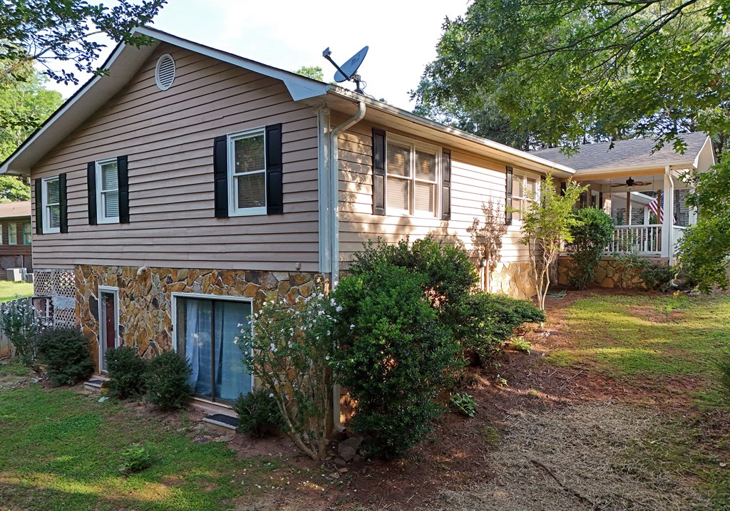 416855 Morganton Residential