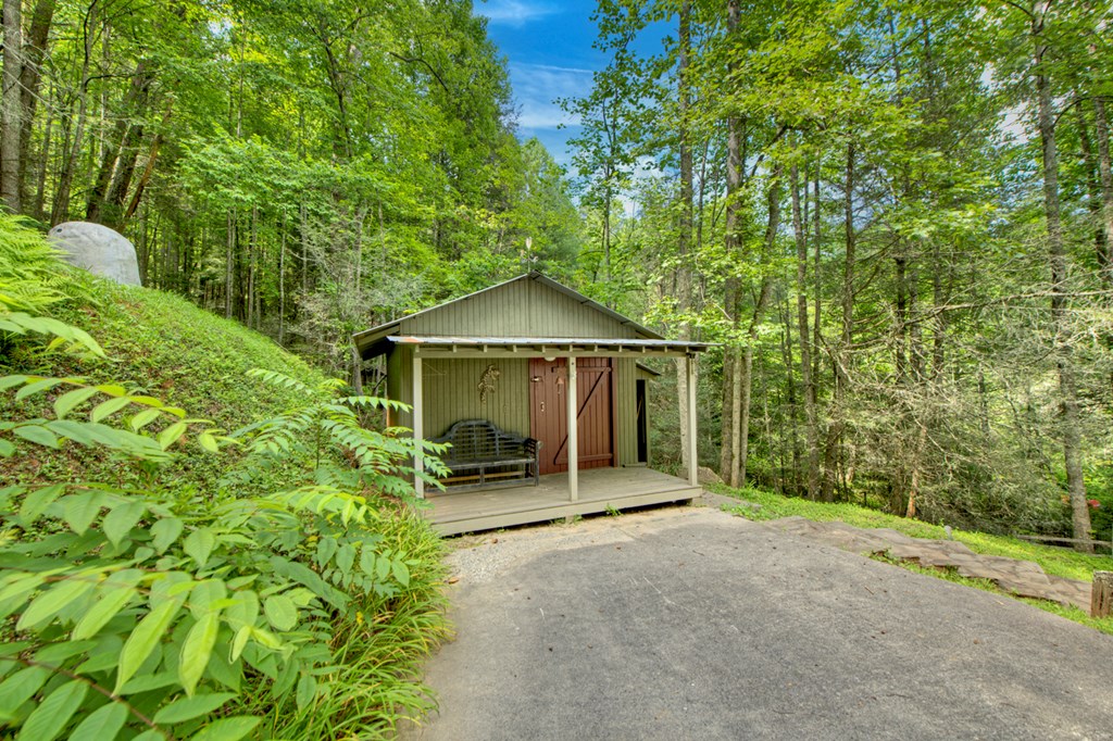 416856 Cherry Log Residential