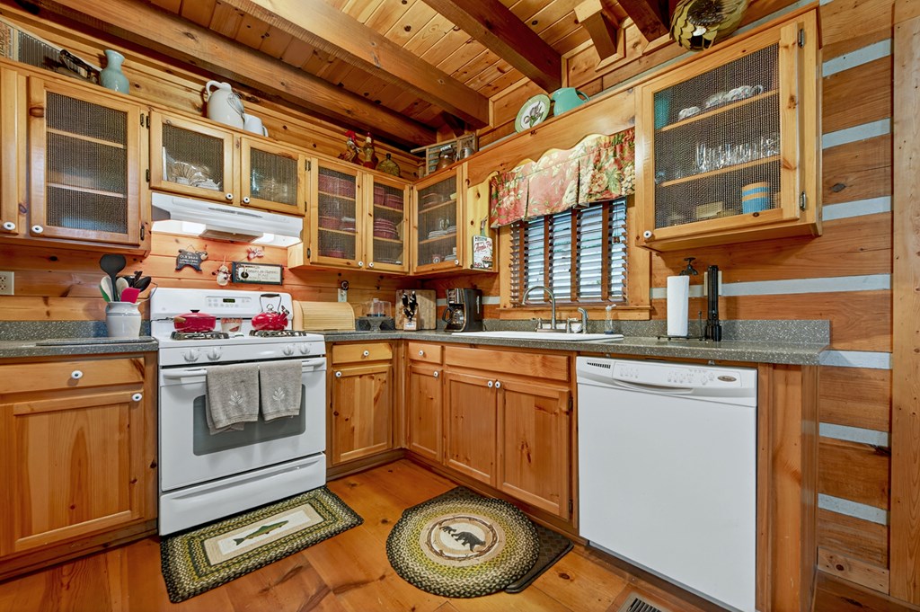 416856 Cherry Log Residential