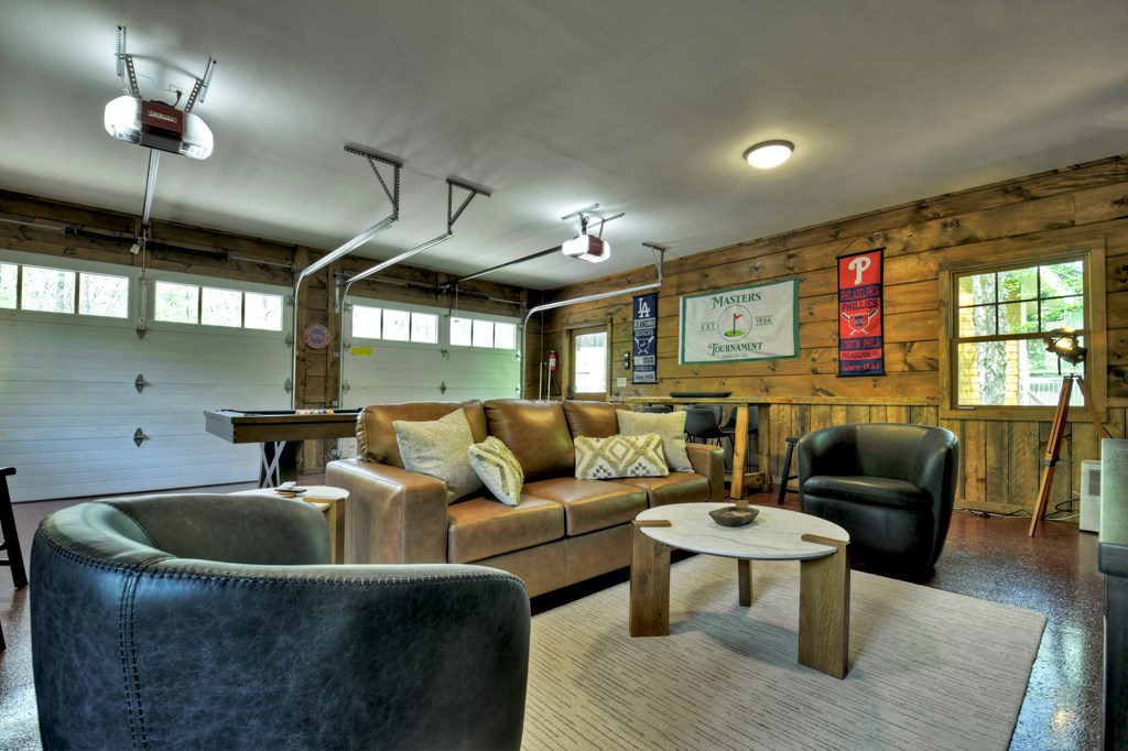 416859 Blue Ridge Residential