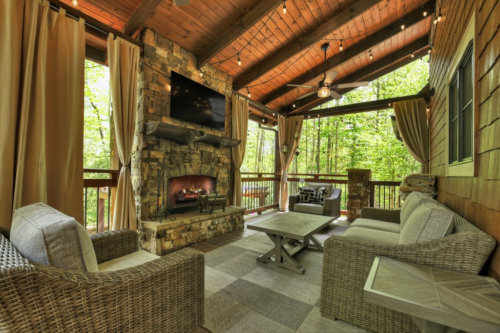 416859 Blue Ridge Residential