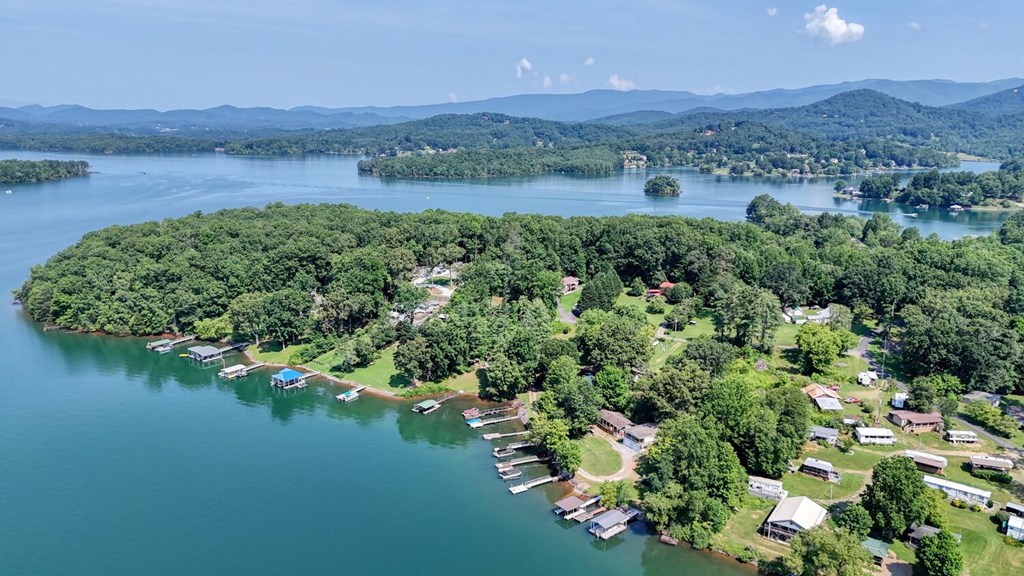 416865 Hayesville Residential