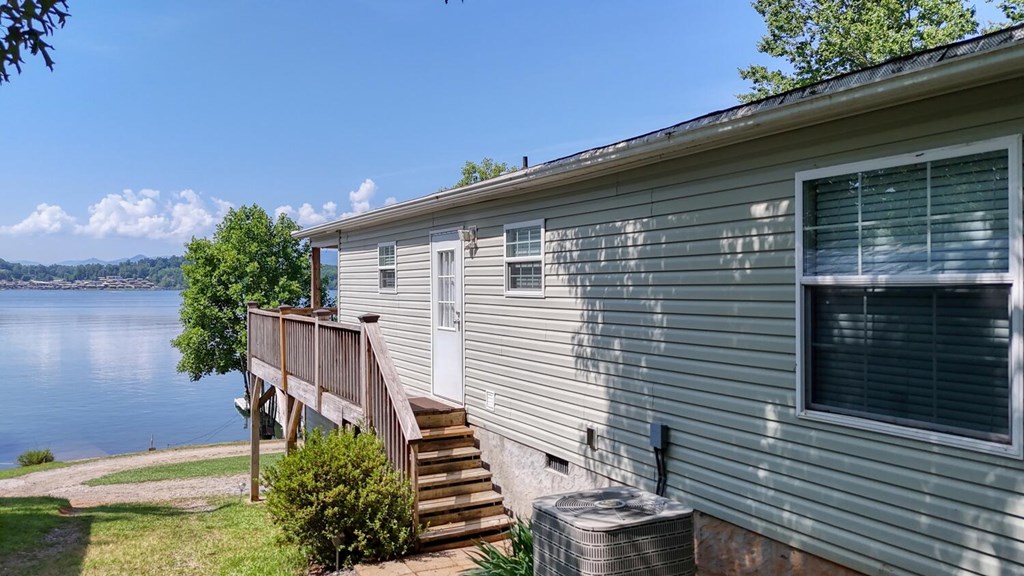 416865 Hayesville Residential