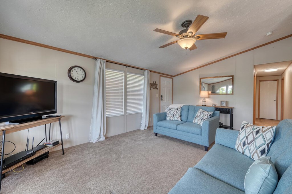 416865 Hayesville Residential