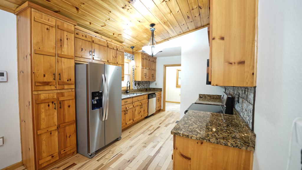 416873 Blue Ridge Residential