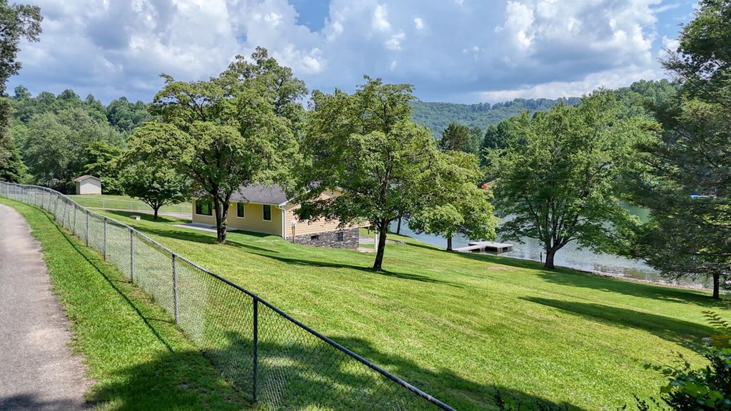 416879 Hiawassee Residential