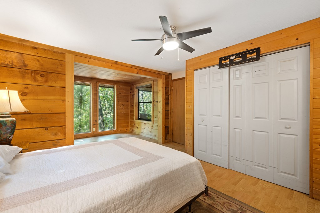 416887 Hayesville Residential