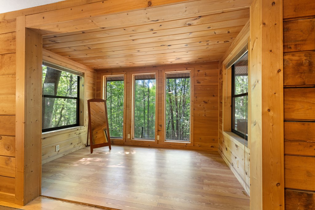 416887 Hayesville Residential