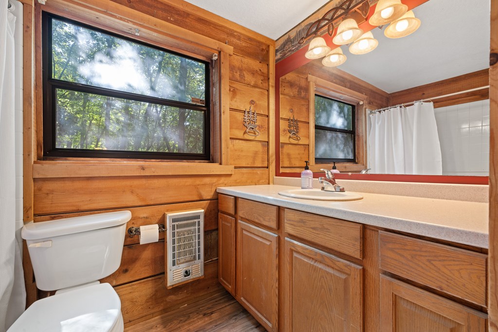 416887 Hayesville Residential