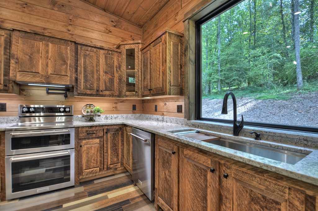 416893 Morganton Residential