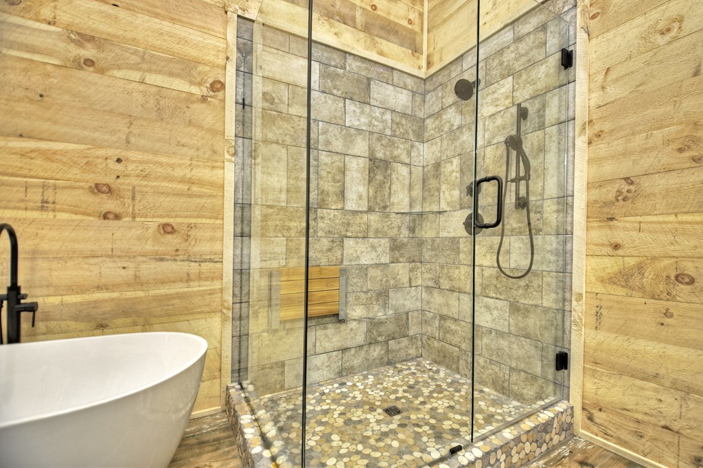 416893 Morganton Residential