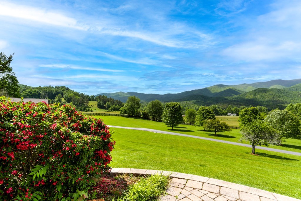 416927 Hayesville Residential