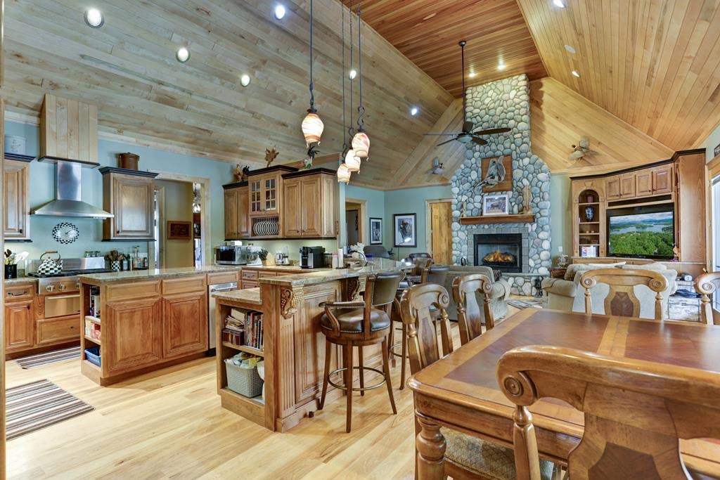 416927 Hayesville Residential