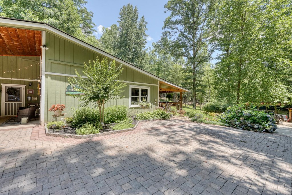 416934 Cleveland Residential