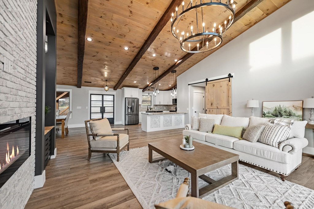416956 Morganton Residential