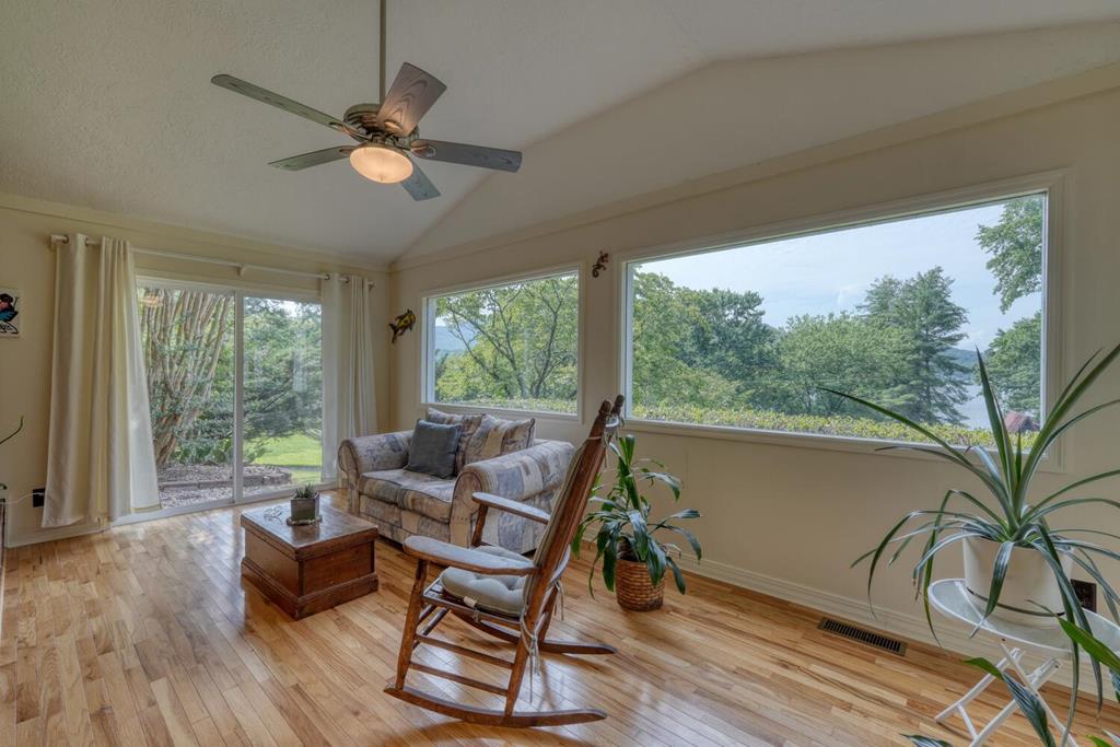 416960 Hayesville Residential