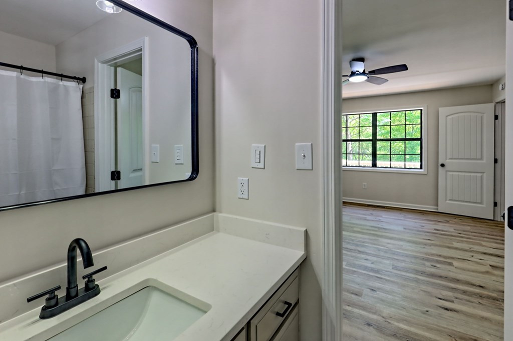 416962 Hiawassee Residential