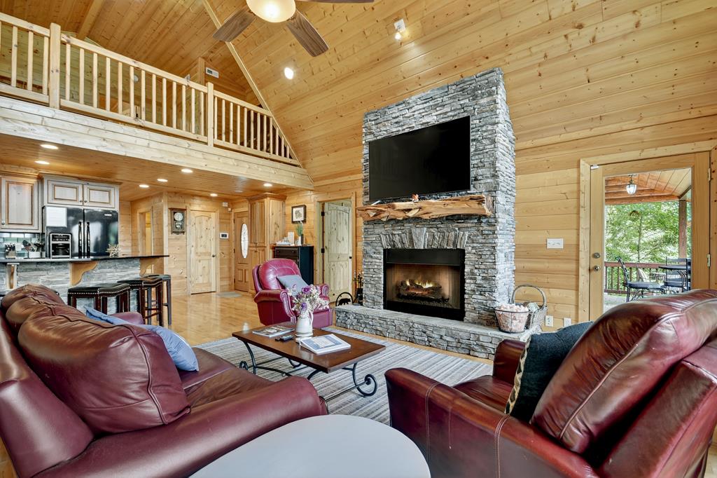 416964 Blue Ridge Residential