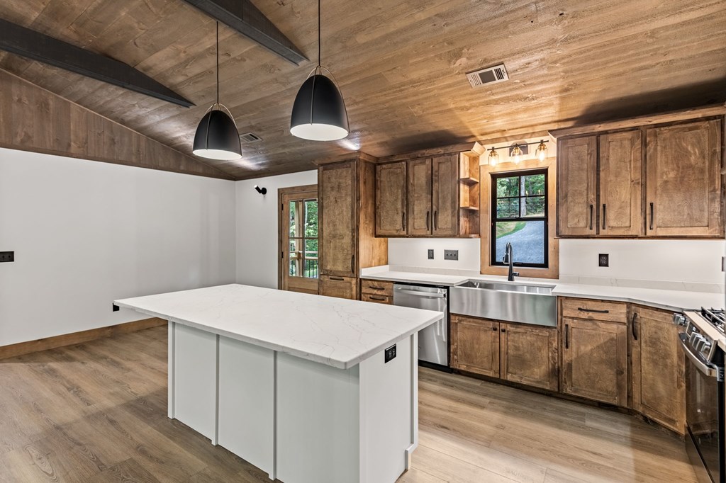 416965 Blue Ridge Residential