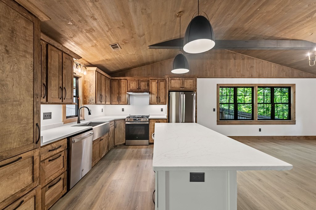 416965 Blue Ridge Residential