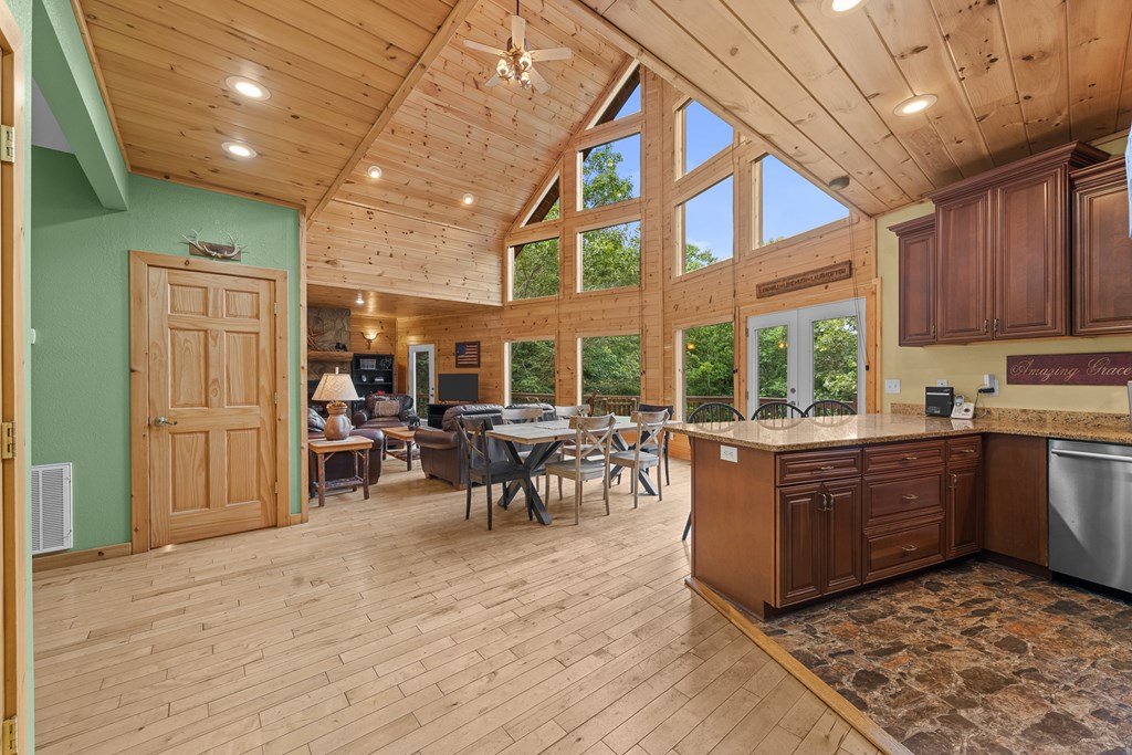 416966 Morganton Residential
