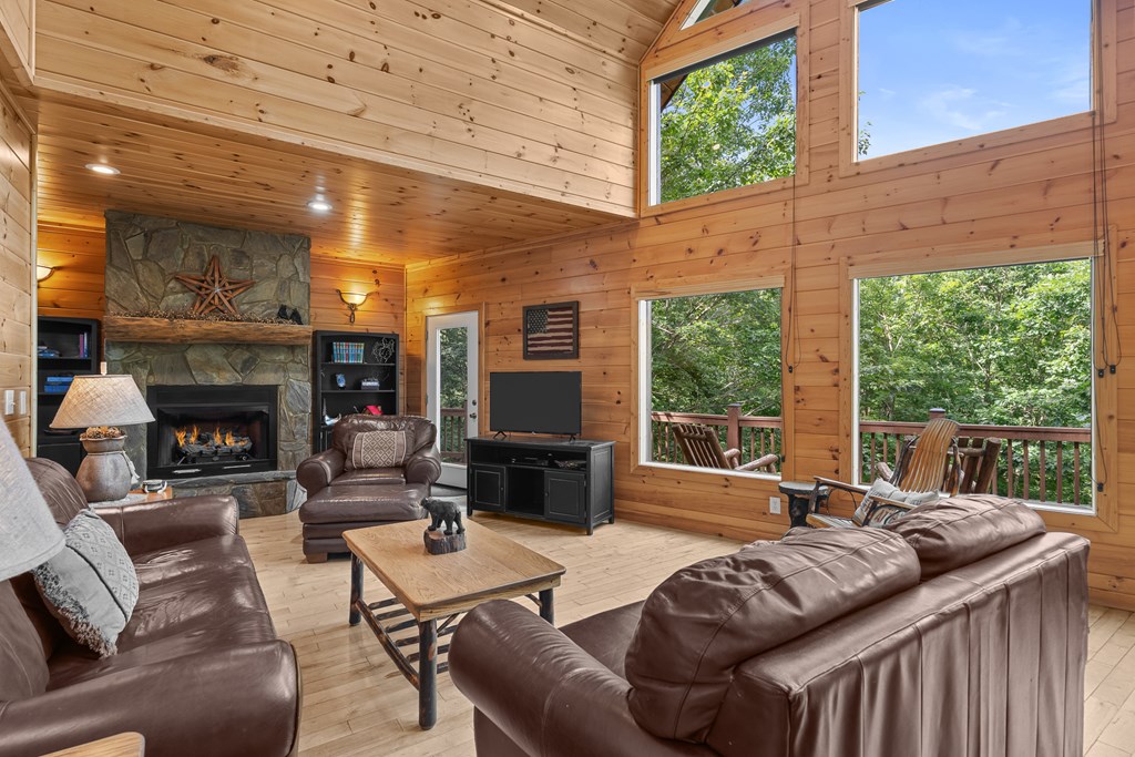 416966 Morganton Residential
