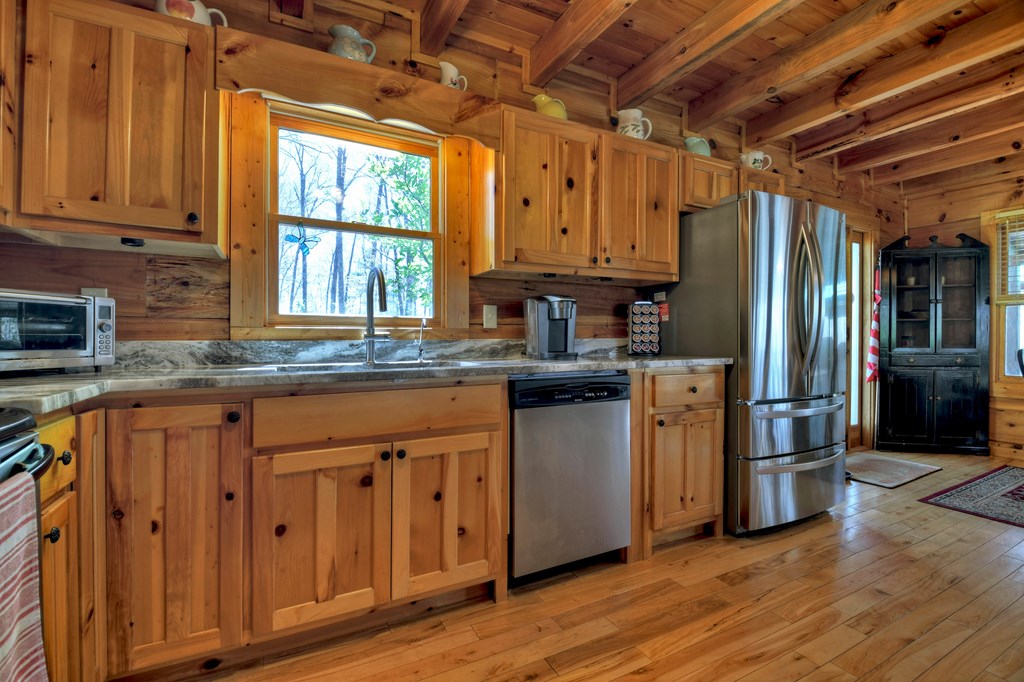416982 Mineral Bluff Residential