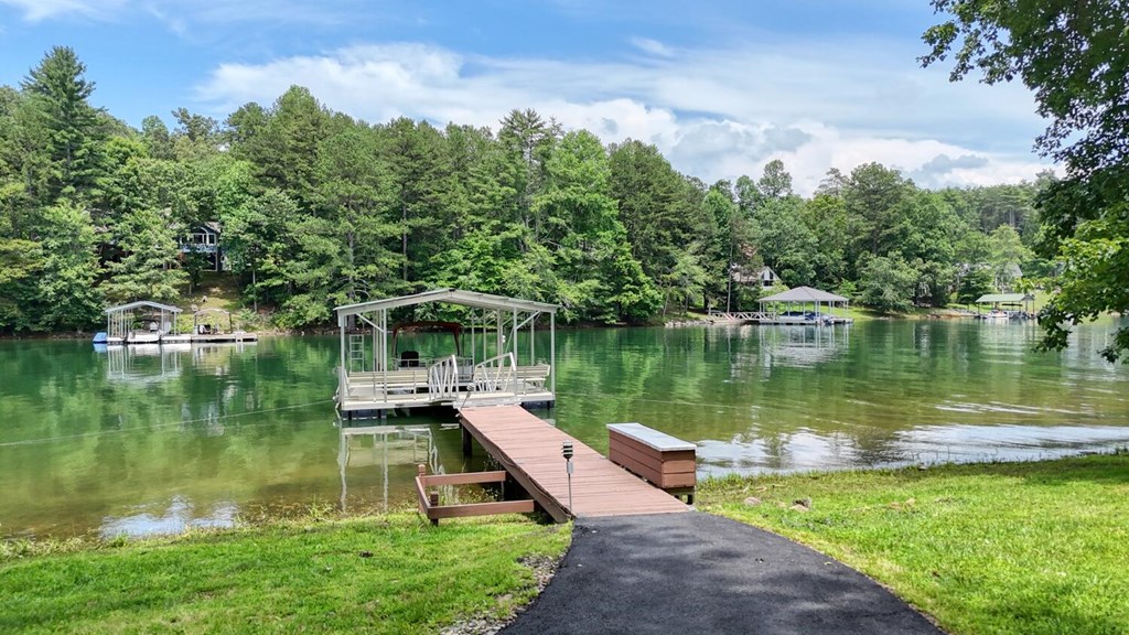 416983 Blairsville Residential