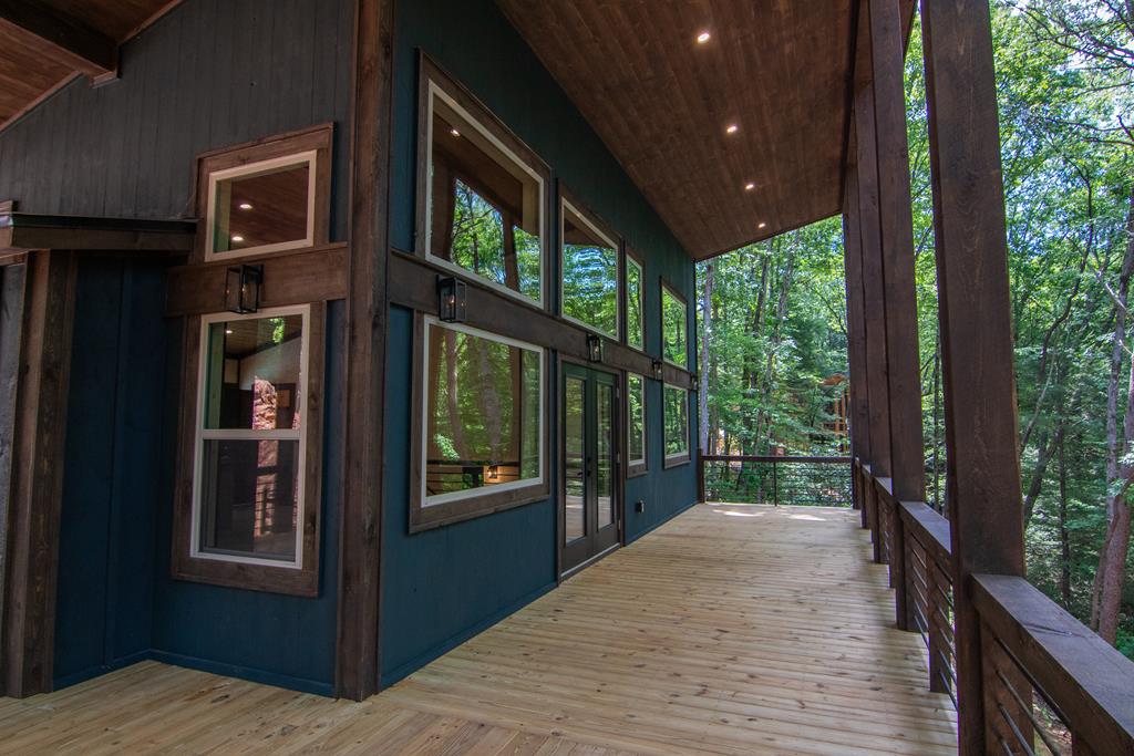 416986 Blue Ridge 