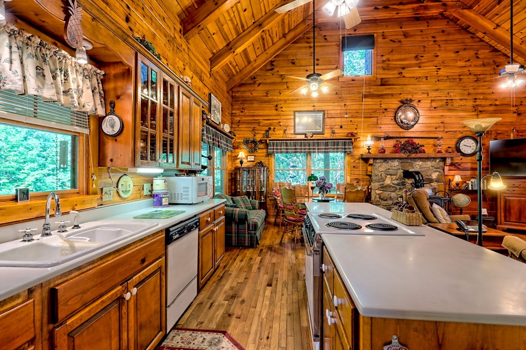 417008 Hiawassee Residential