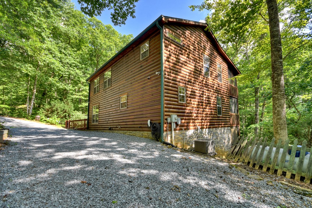 417012 Mineral Bluff Residential
