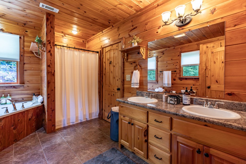 417016 Blairsville Residential