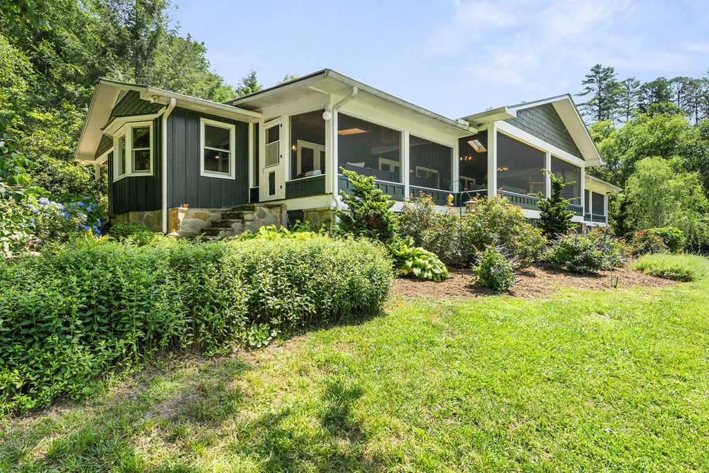 417025 Clayton Residential