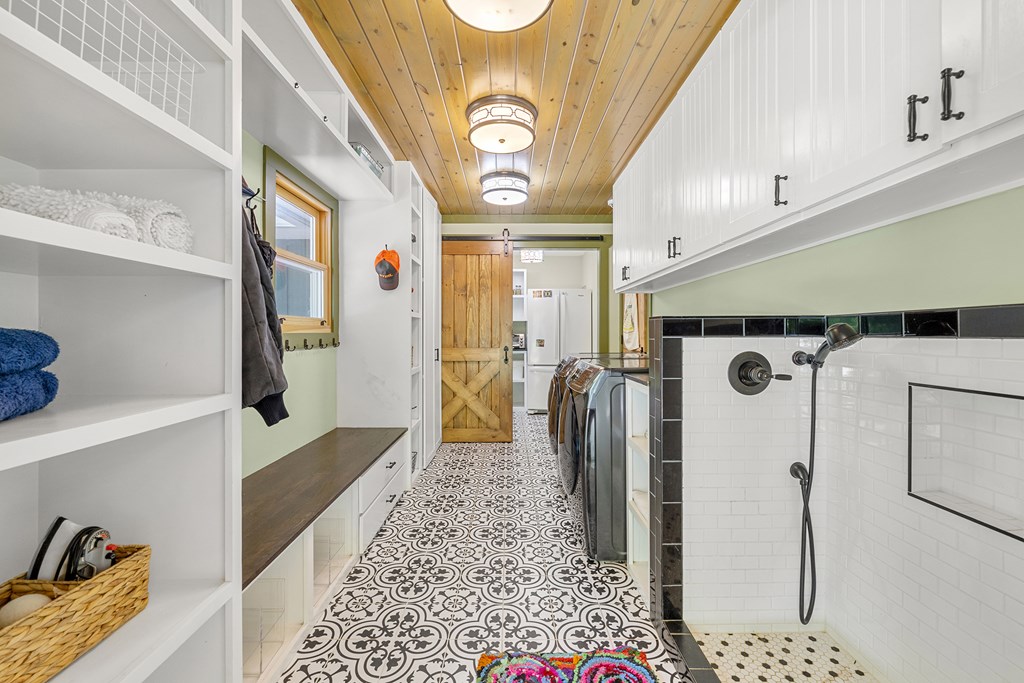 417025 Clayton Residential