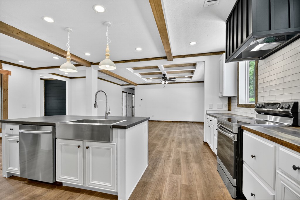 417033 Blue Ridge Residential