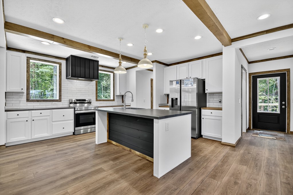 417033 Blue Ridge Residential