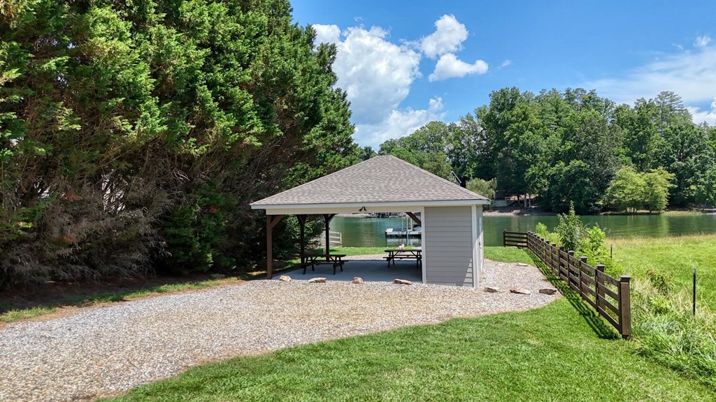 417036 Hiawassee Residential