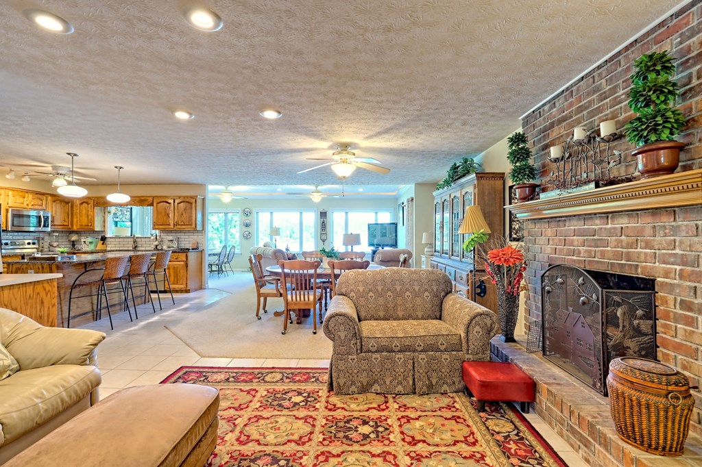 417045 Blairsville Residential