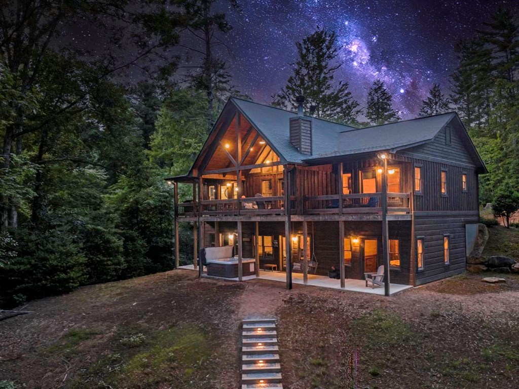 417056 Morganton Residential