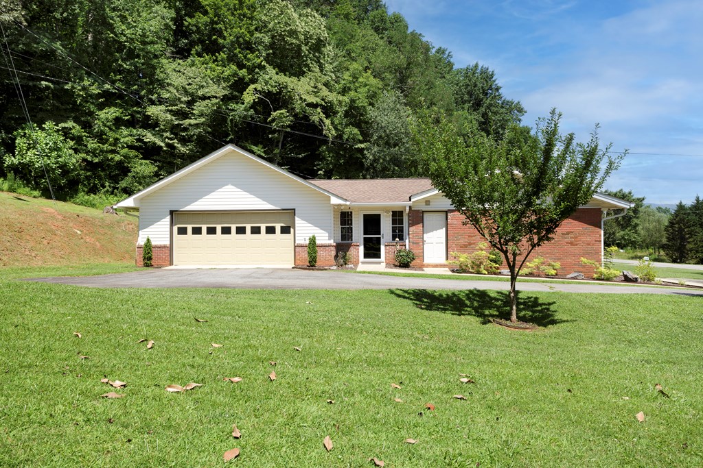 417059 Hayesville Residential